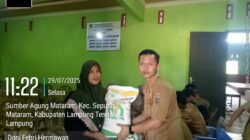 Pemerintah Desa Sumber Agung Mataram Bagikan Bantuan Beras Pangan Bulog untuk 437 KPM