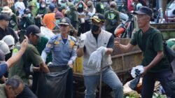 Bupati Lampung Tengah dr. Ardito Wijaya M.K.M Gelar Gerakan Bersih Sampah Plastik