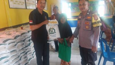 Pembagian Bantuan Beras Bulog untuk 368 KPM di Desa Gedung Sari
